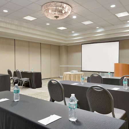 Embassy Suites Newark - Wilmington/South Eksteriør bilde