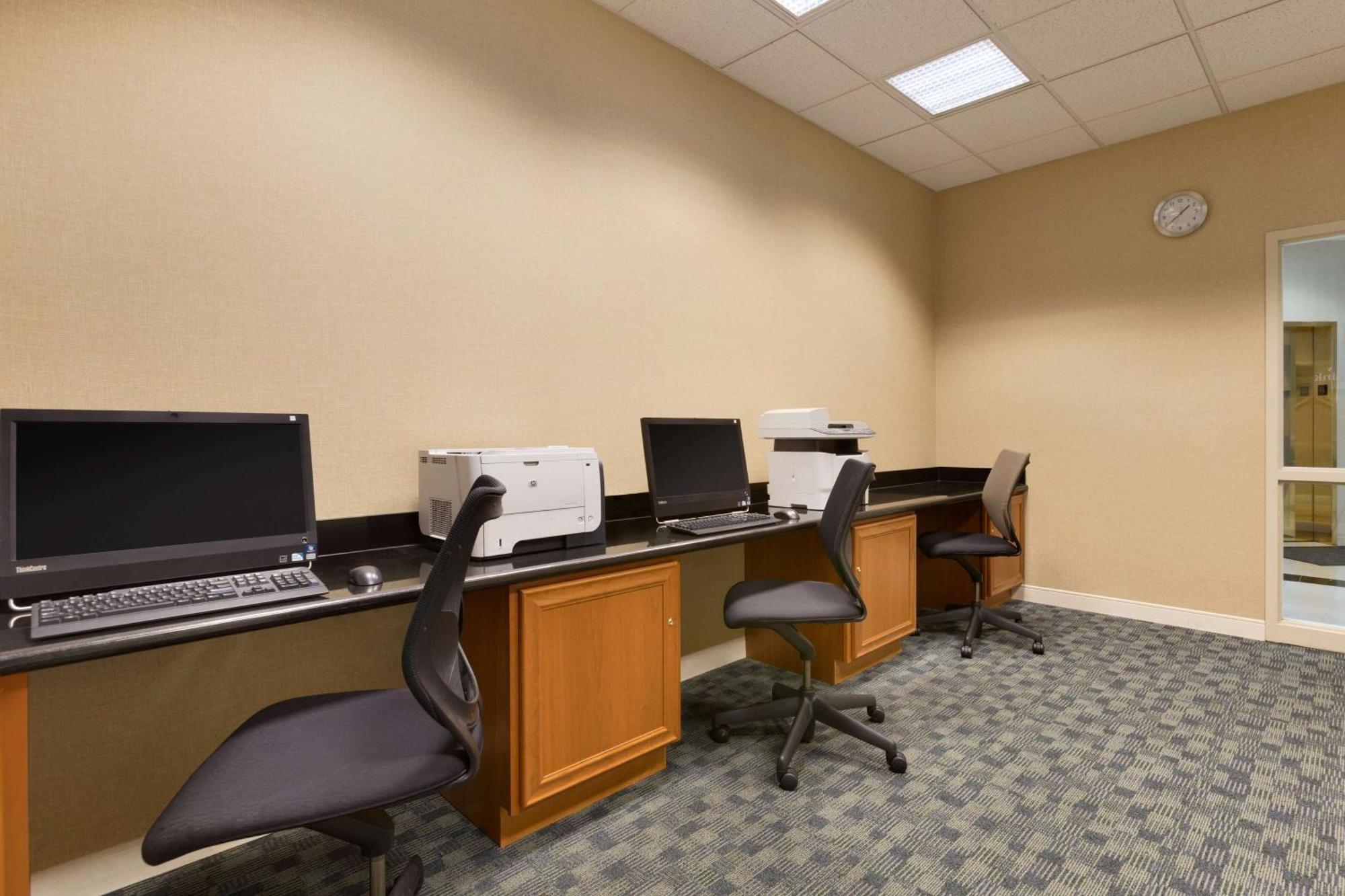 Embassy Suites Newark - Wilmington/South Eksteriør bilde